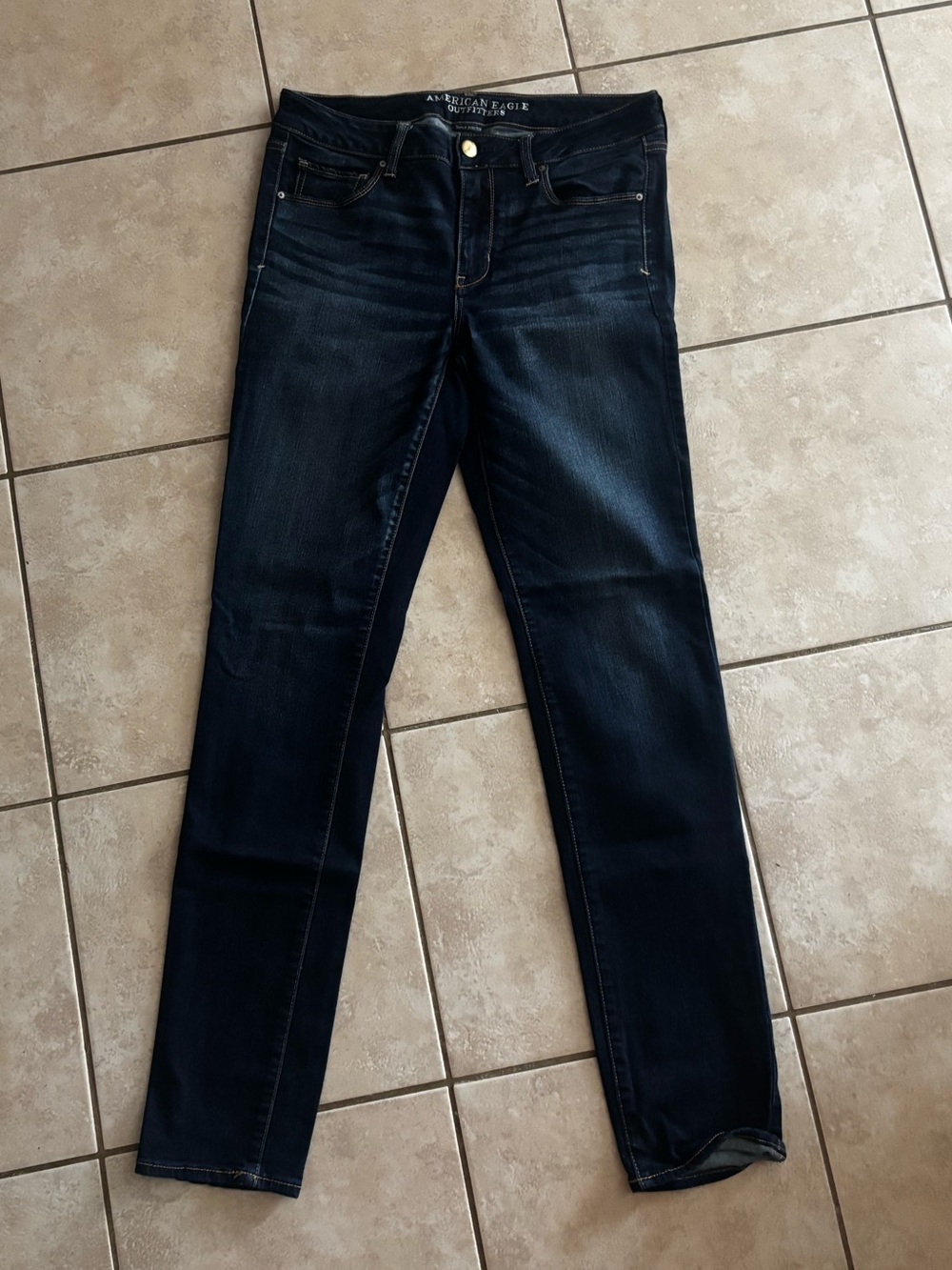 AEO Women’s skinny leg Jeans